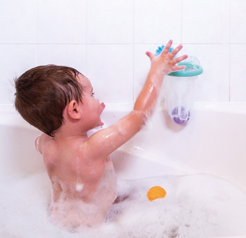 Gioco basket multisensoriale per bambini con canestro con ventosa e 3 palline diverse, adatto dai 12 mesi in su